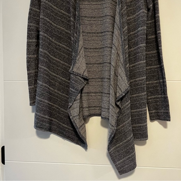 Volcom | Open Sweater - Picture 4 of 15